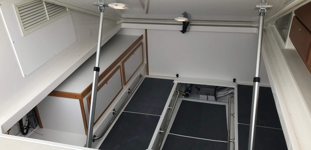 <p>Motorraumluke für Boote</p>